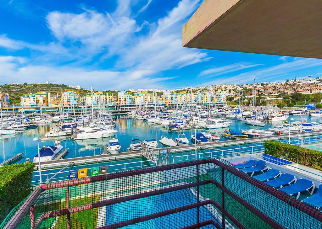 19 Marina De